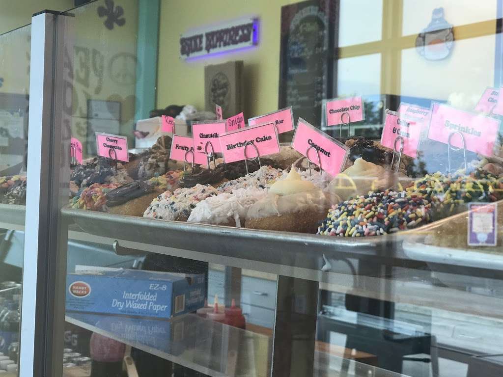 Peace, Love and Little Donuts of Loveland | 3525 Mountain Lion Dr, Loveland, CO 80537, USA | Phone: (970) 292-8800