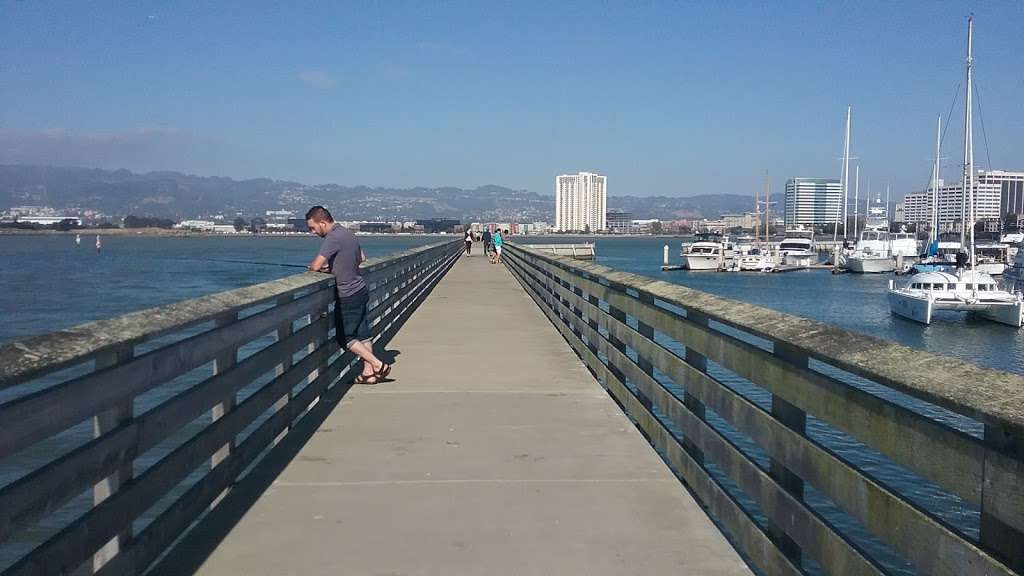 Walking Trail surrounded by the water | Marina Park Pathway, Emeryville, CA 94608