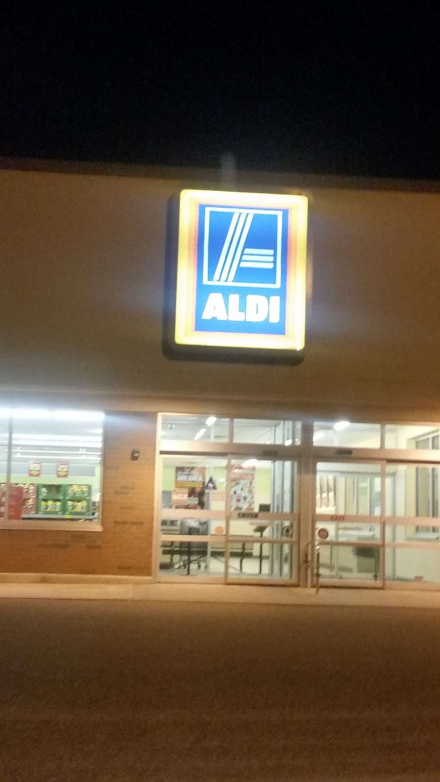 ALDI | 2465 E Wabash St, Frankfort, IN 46041, USA | Phone: (855) 955-2534