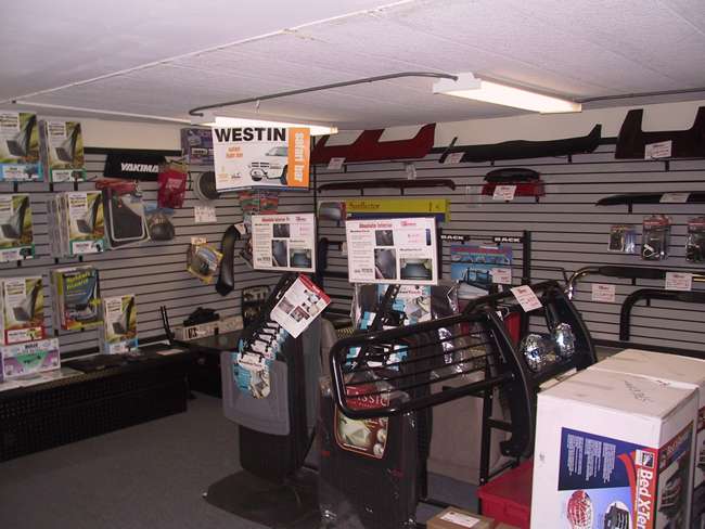 Norwood Cap World Truck Accessories | 596 Providence Hwy, Rt.1N, Norwood, MA 02062, USA | Phone: (781) 769-8811