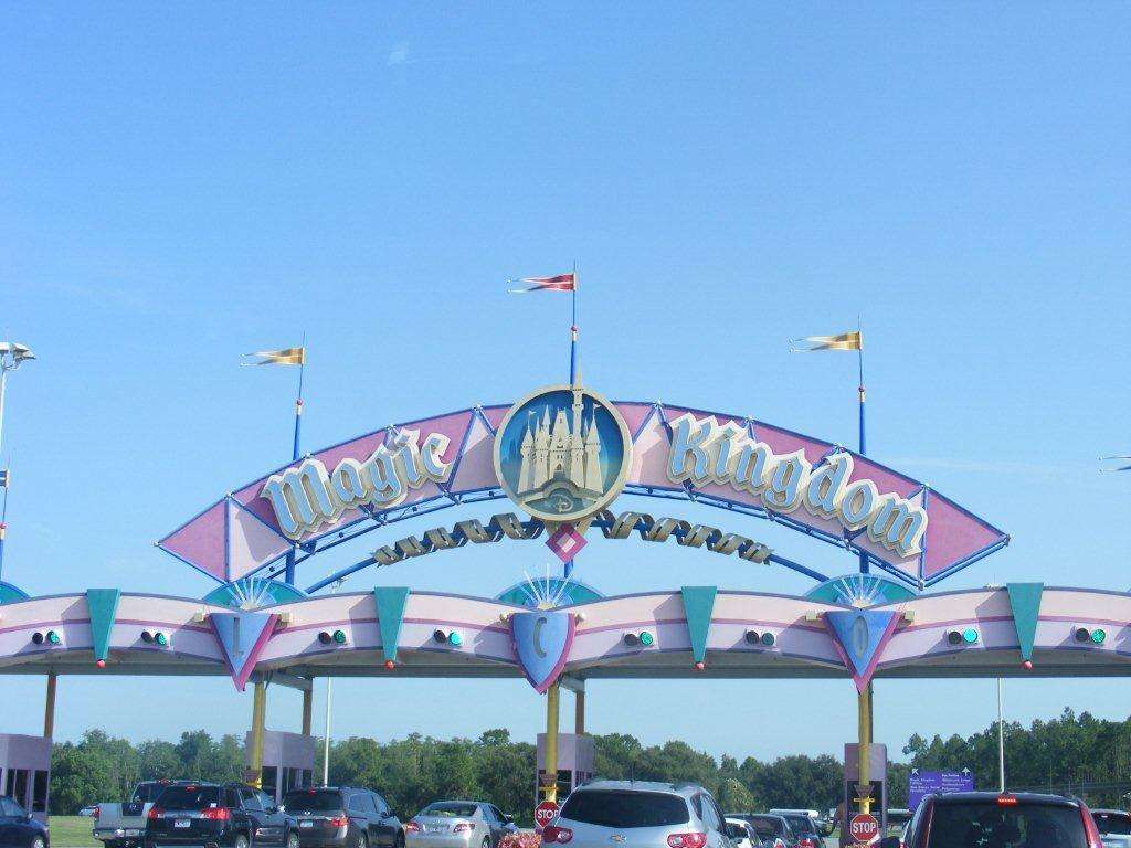 Magic Kingdom Car & Bus Parking | Bay Lake, FL 32836, USA