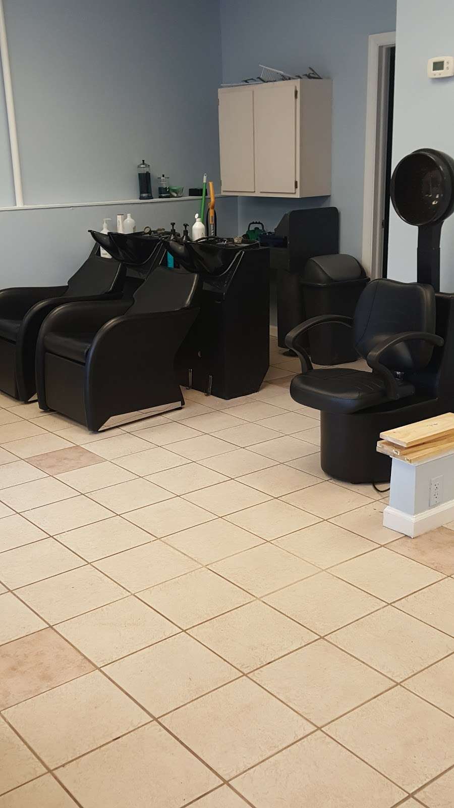 Discovering You Salon & Day | 26 S Prince St, Millersville, PA 17551, USA | Phone: (717) 871-1103