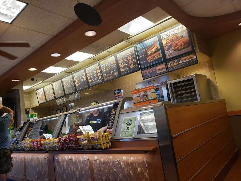 Subway Restaurants | 2850 Johnson Dr, Ventura, CA 93003, USA | Phone: (805) 642-1823