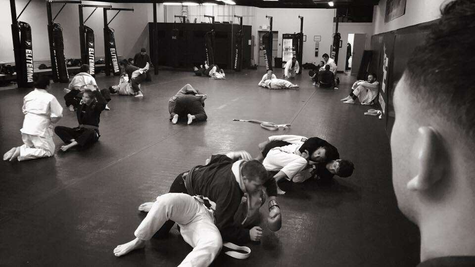 Elite Mixed Martial Arts + Baytown | 6934 Garth Rd, Baytown, TX 77521, USA | Phone: (281) 424-4662