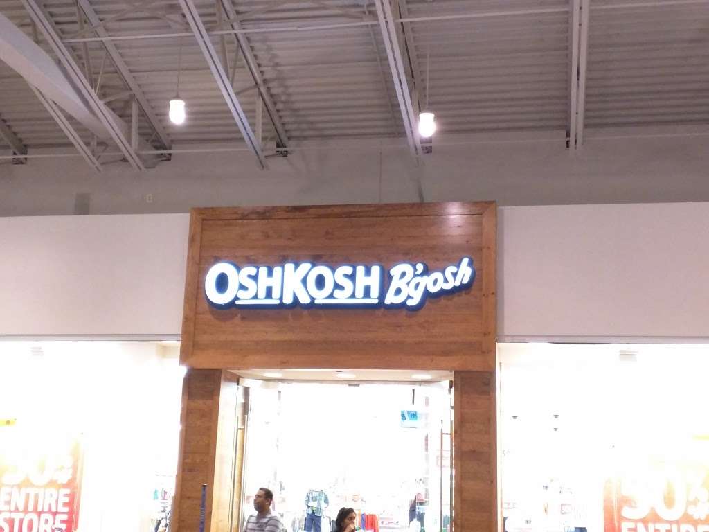 OshKosh Bgosh | The Mills at Jersey Gardens, 651 Kapkowski Rd #2004, Elizabeth, NJ 07201, USA | Phone: (908) 352-4859