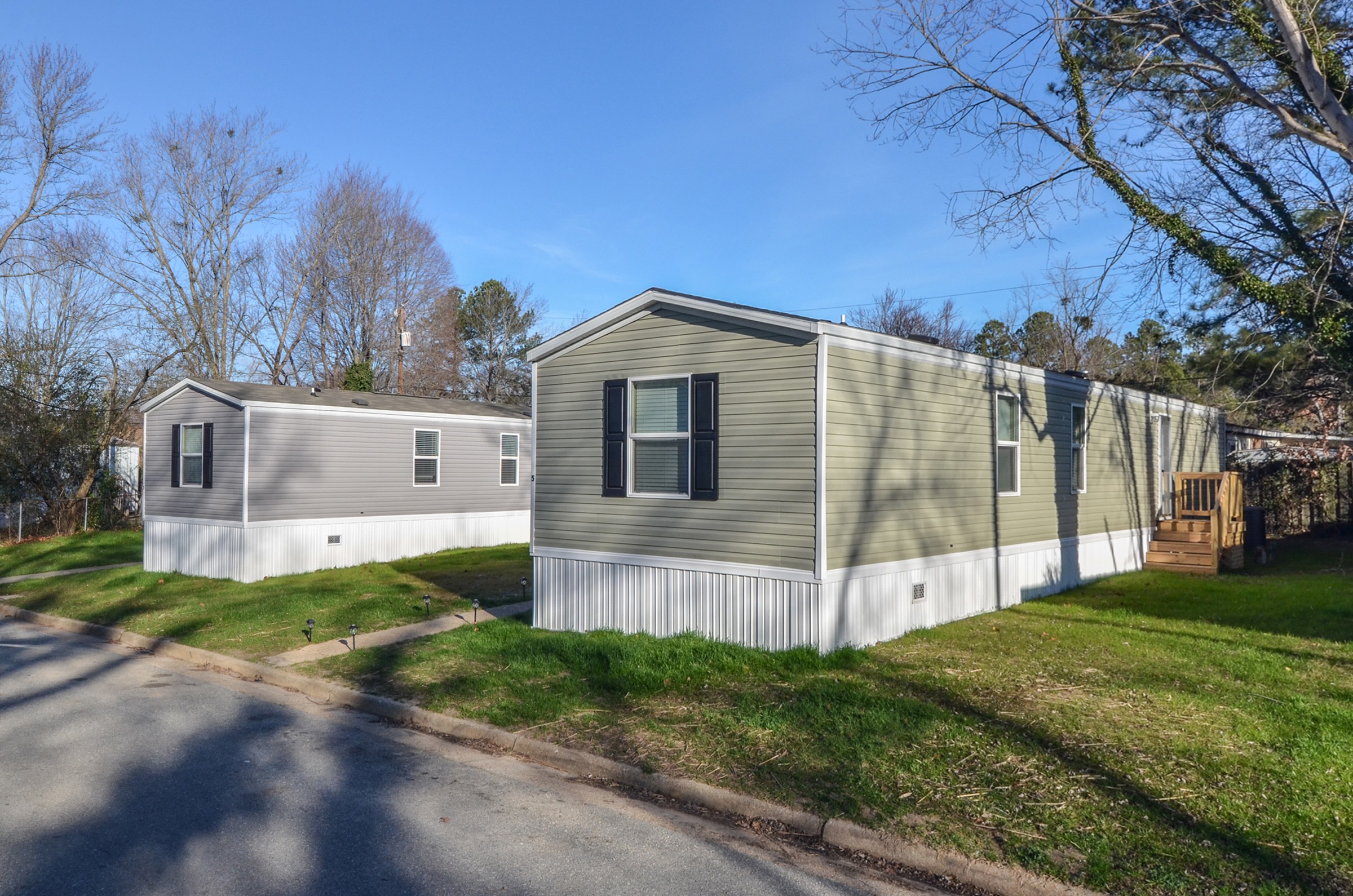 Warwick Mobile Home Community | 1 Commercial Pl, Newport News, VA 23606, United States | Phone: (757) 872-3101