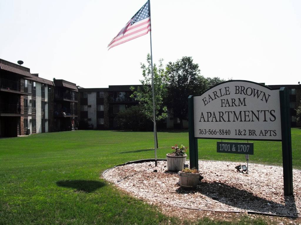 Earle Brown Farm Apartments | 1701 69th Ave N, Brooklyn Center, MN 55430, USA | Phone: (763) 566-8840