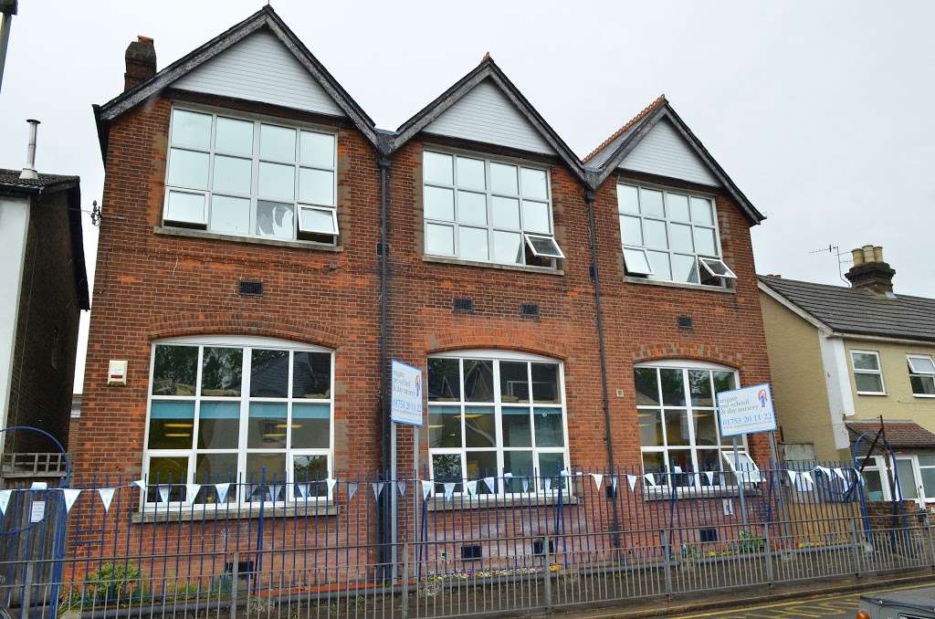 Asquith Reigate Pre-School & Day Nursery | 81 Holmesdale Rd, Reigate RH2 0BT, UK | Phone: 0330 057 4836