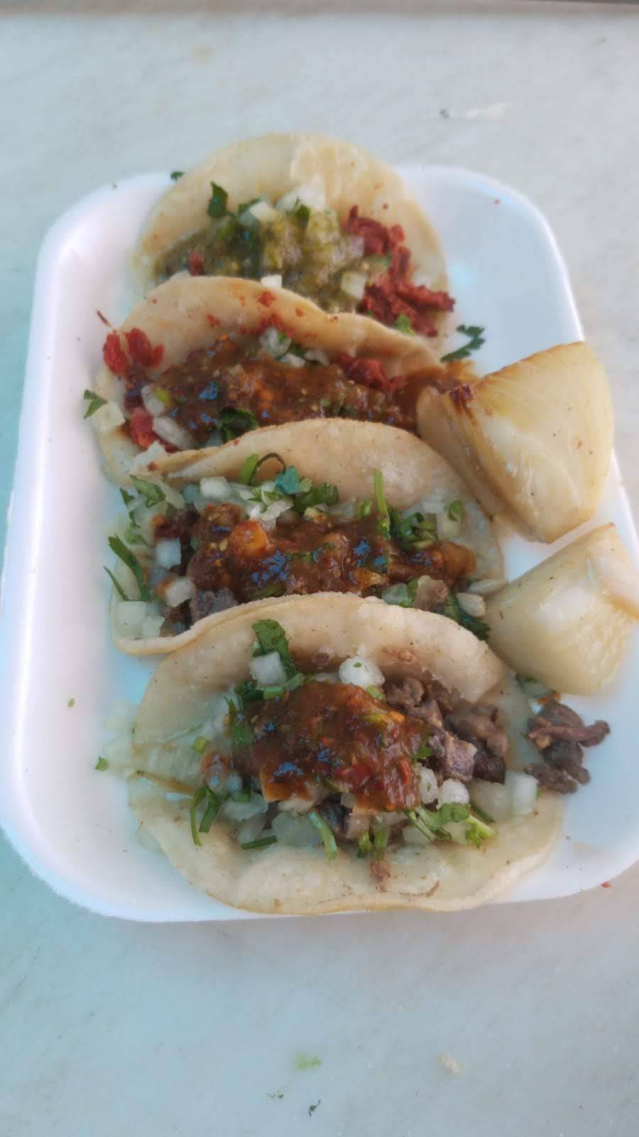 tacos de birria | 3416 Cottonwood Rd, Bakersfield, CA 93307, USA | Phone: (323) 600-3923