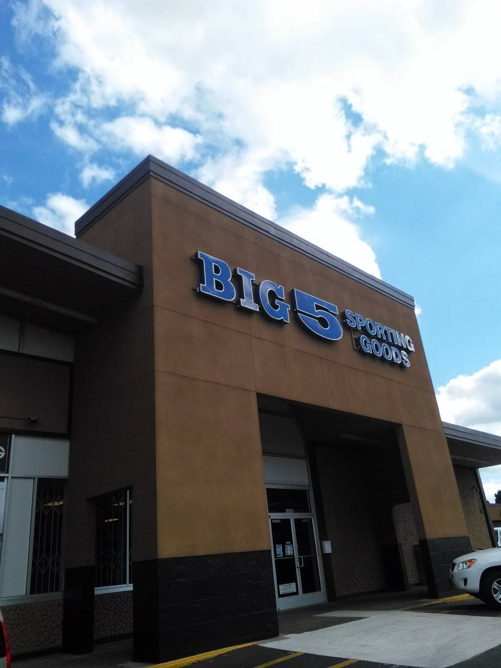 Big 5 Sporting Goods | 5420 SE 82nd Ave, Portland, OR 97266, USA | Phone: (503) 775-2445