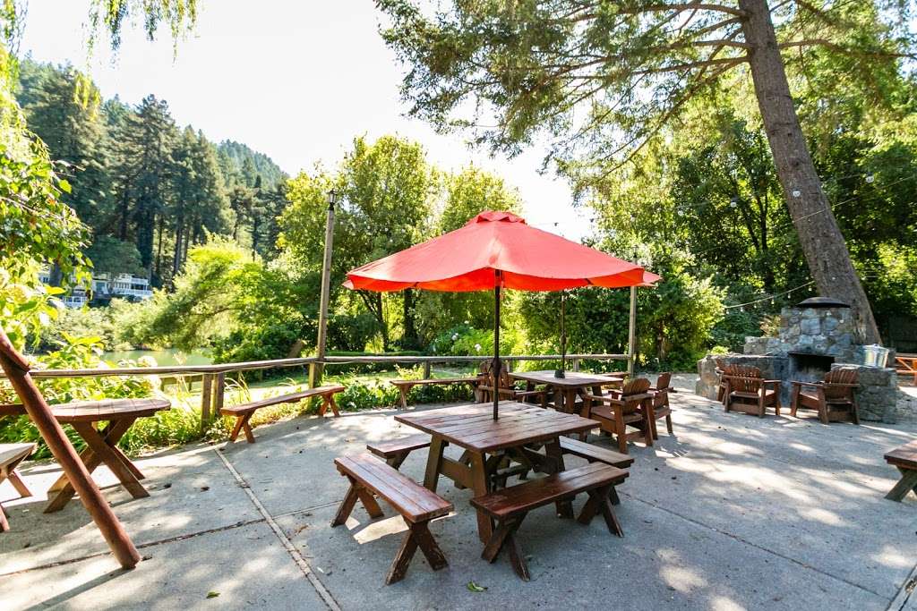 Inn on the Russian River | 20292 CA-116, Monte Rio, CA 95462, USA | Phone: (707) 865-1143