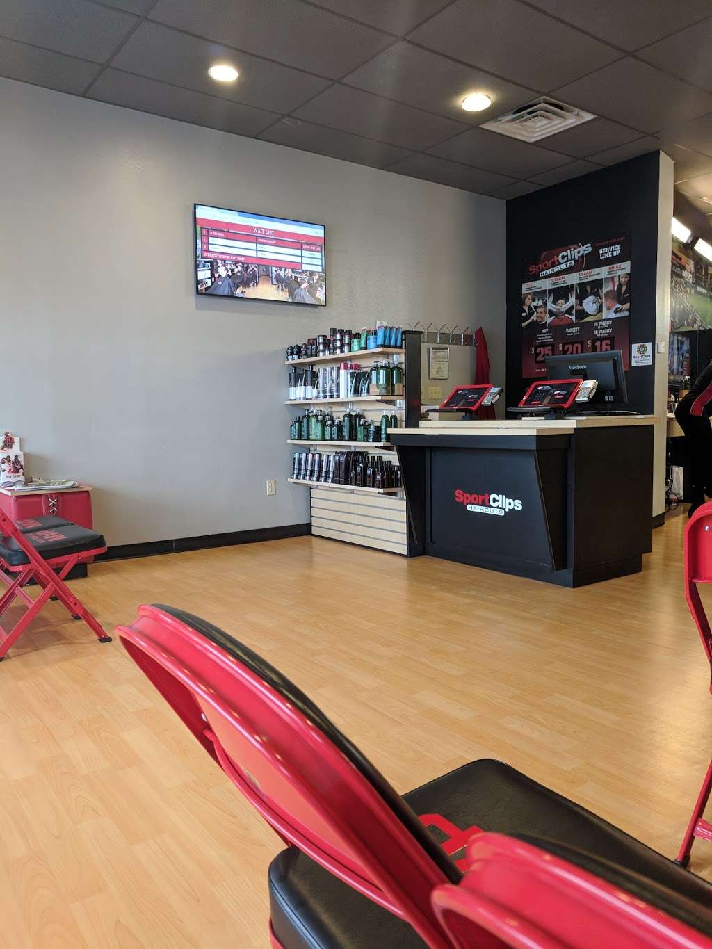 Sport Clips Haircuts of Clear Lake | 148 Bay Area Blvd, Webster, TX 77598 | Phone: (281) 332-6365