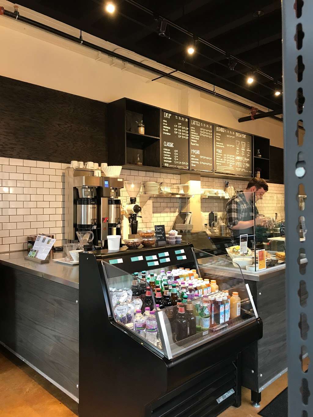 Stone Creek Coffee - Harwood Ave | 7954 Harwood Ave, Wauwatosa, WI 53213, USA | Phone: (414) 204-8390