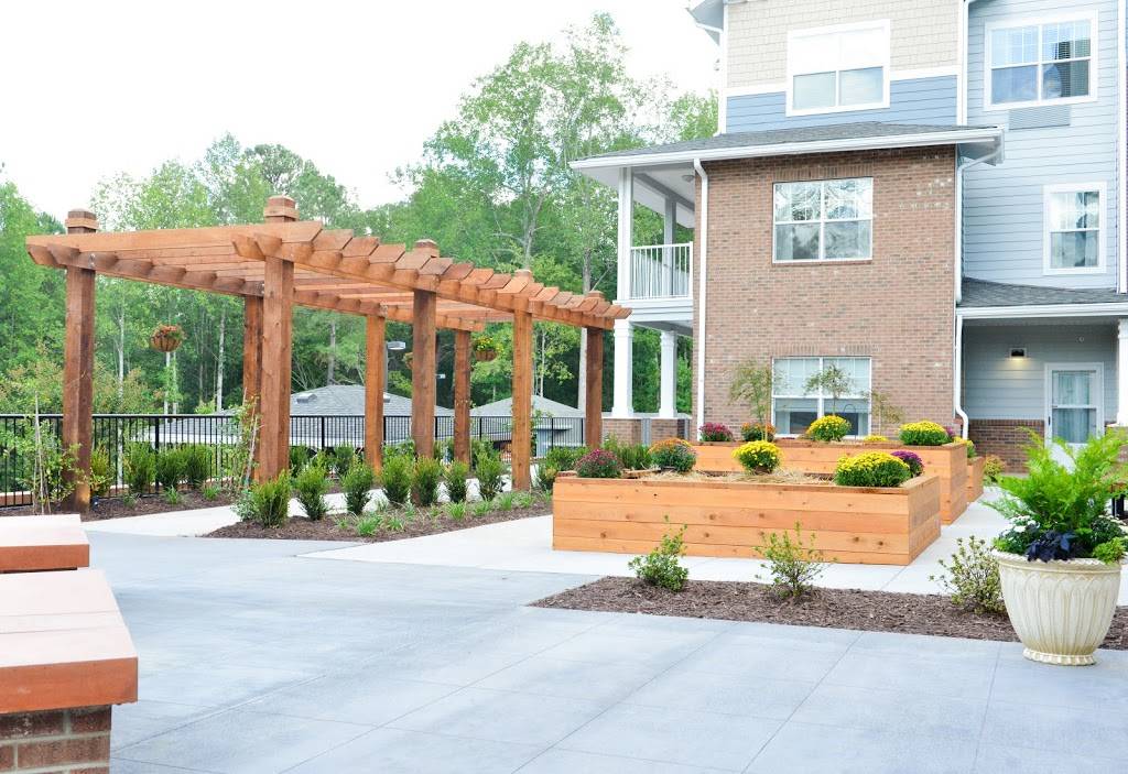 Stoneridge Gracious Retirement Living | 105 Convention Dr, Cary, NC 27511, USA | Phone: (919) 234-7661