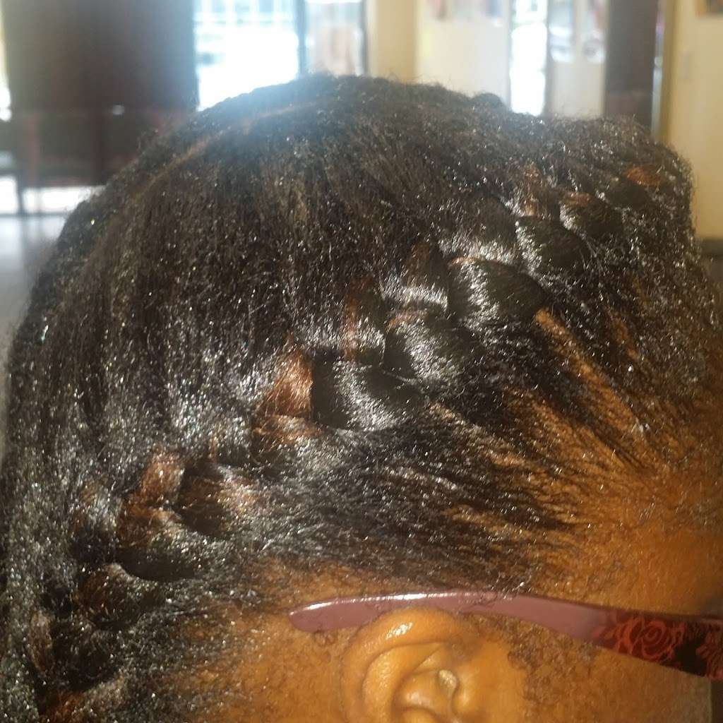 Shalom African Hair Braiding | 7014 Scott St, Houston, TX 77021, USA | Phone: (832) 951-1348