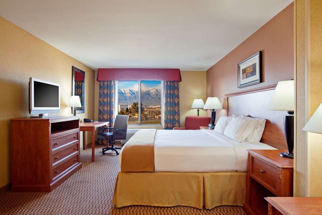 Holiday Inn Express & Suites Ontario Airport | 2280 S Haven Ave, Ontario, CA 91761, USA | Phone: (909) 930-5555