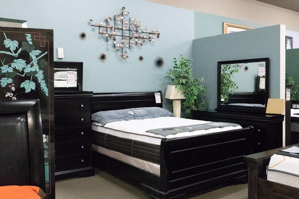 Vivians Quality Furniture | 845 E Valley Pkwy, Escondido, CA 92025 | Phone: (760) 738-6068