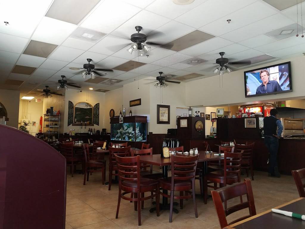 Pasquales Italian Resturant and Pizzeria | 6427 S Chickasaw Trail, Orlando, FL 32829, USA | Phone: (407) 281-1633