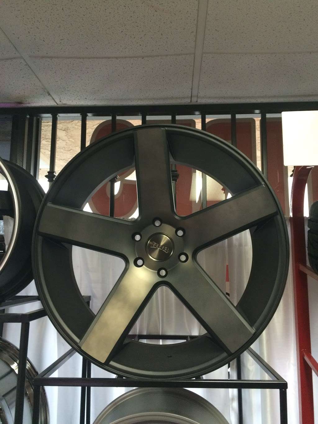 Superior Wheels & Motorsports | 2207 E 4th St, Ontario, CA 91764 | Phone: (909) 547-3097