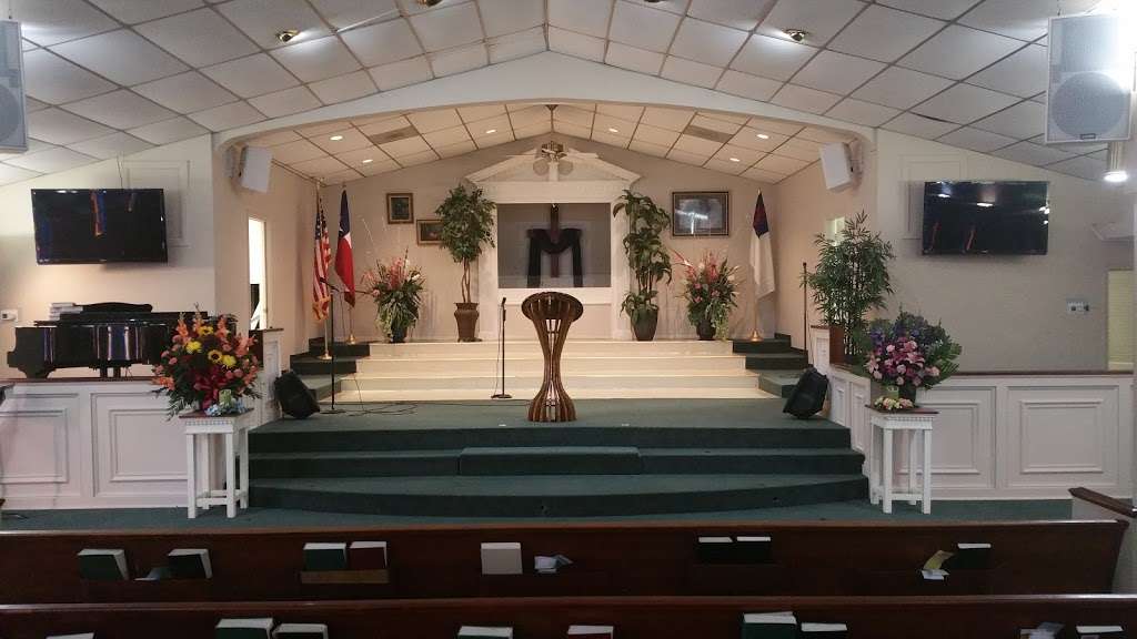 Uvalde Baptist Church | 901 Uvalde Rd, Houston, TX 77015, USA | Phone: (713) 453-2235