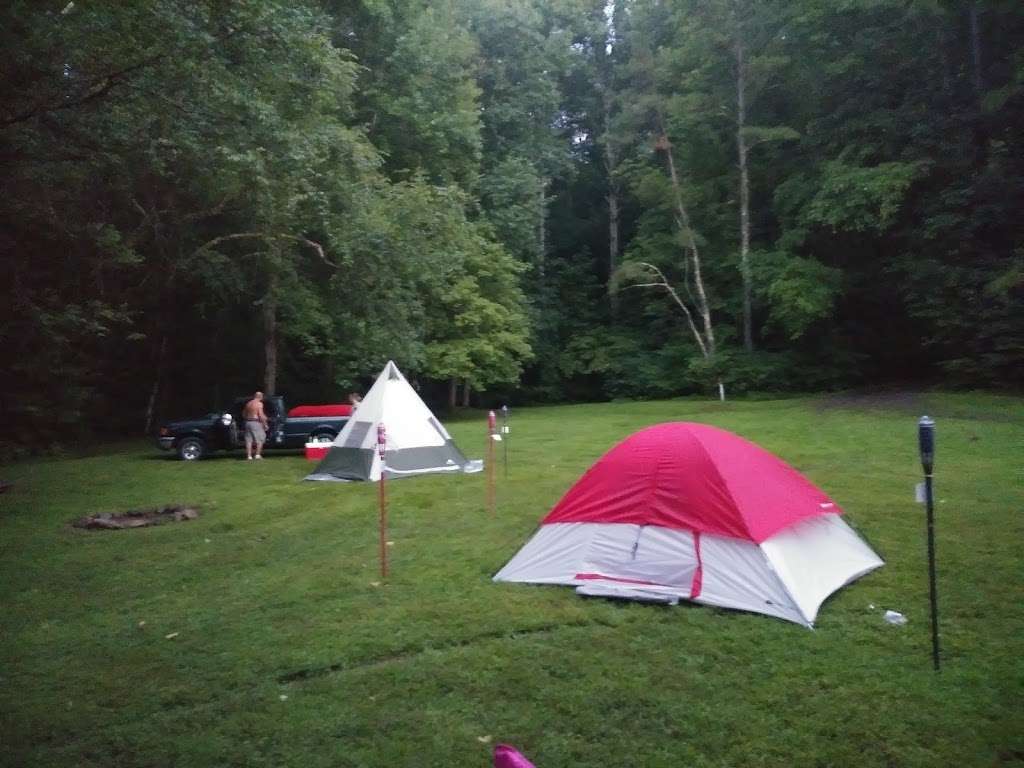 Rappahannock River Campgrounds | 33017 River Mill Rd, Richardsville, VA 22736, USA | Phone: (540) 735-4182