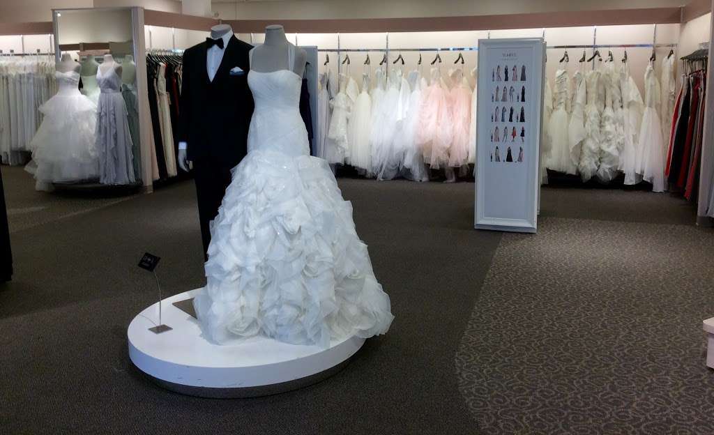 Davids Bridal | 539 Route 38 West, Maple Shade Township, NJ 08052, USA | Phone: (856) 727-5221