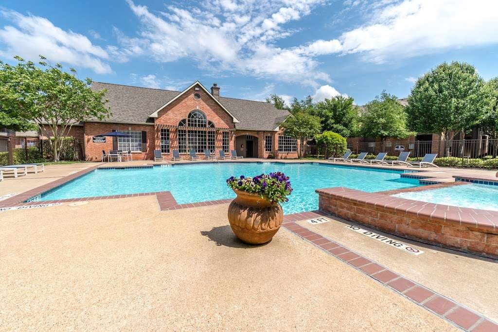 Riverbend Apartment Homes | 301 N Wesley Dr, League City, TX 77573, USA | Phone: (281) 601-1951