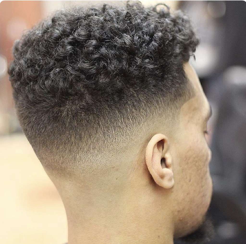 Figueroa Barber shop Unisex | 40 Washington Ave, Belleville, NJ 07109, USA | Phone: (973) 759-0509