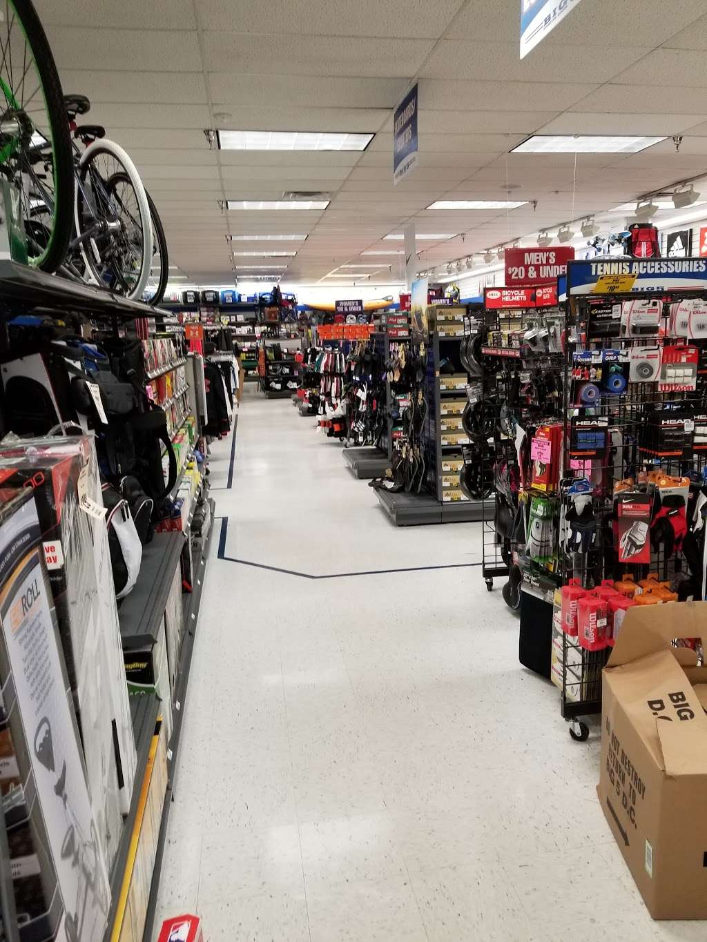 Big 5 Sporting Goods | 568 W Main St, Santa Paula, CA 93060, USA | Phone: (805) 933-2300