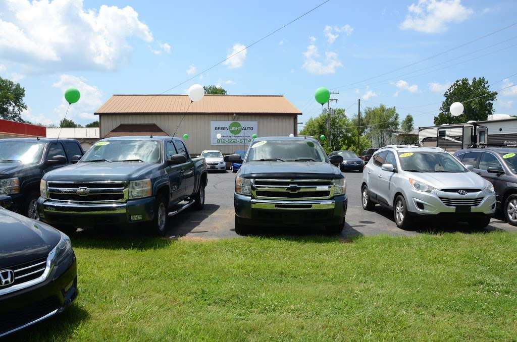 Green Light Auto | 770 Jonesville Rd suite c, Columbus, IN 47201, USA | Phone: (812) 552-5114