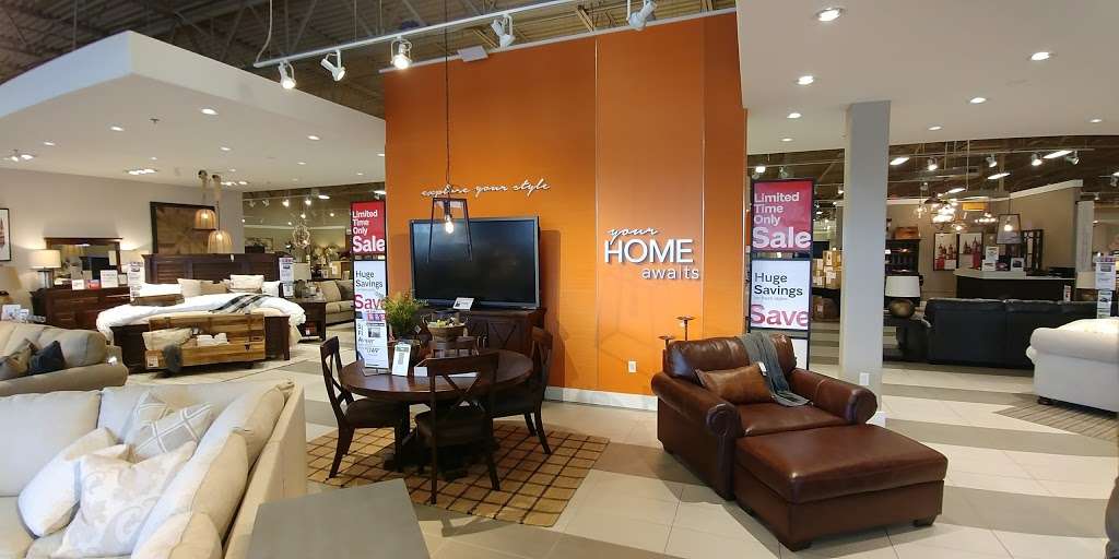 Ashley HomeStore - furniture store  | Photo 2 of 10 | Address: 121 Towne Center Blvd, Sanford, FL 32771, USA | Phone: (407) 328-3100