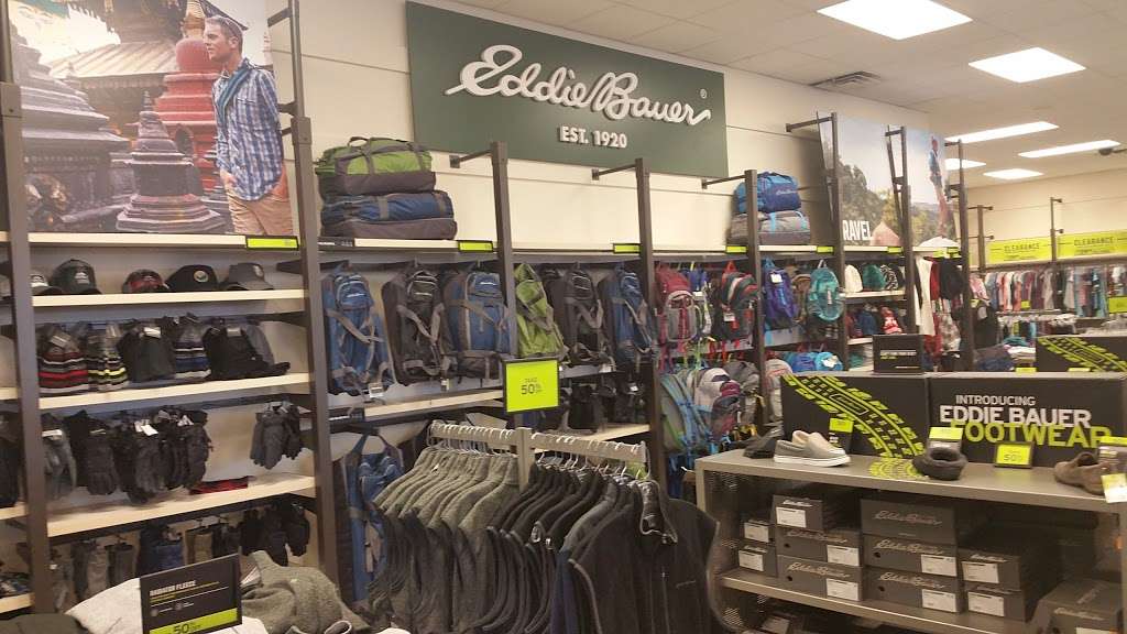 Eddie Bauer Outlet | 1140 Stanley K Tanger Dr, Lancaster, PA 17602, USA | Phone: (717) 481-8501