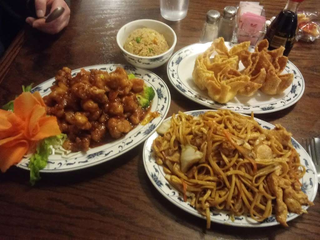 Hunan Restaurant | 214 S Walnut St, Cameron, MO 64429 | Phone: (816) 632-5585