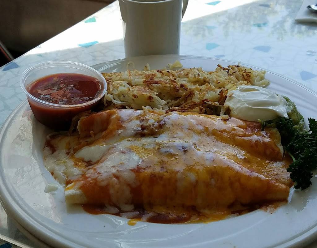 Wilmas Patio Restaurant | 203 Marine Ave, Newport Beach, CA 92662, USA | Phone: (949) 675-5542