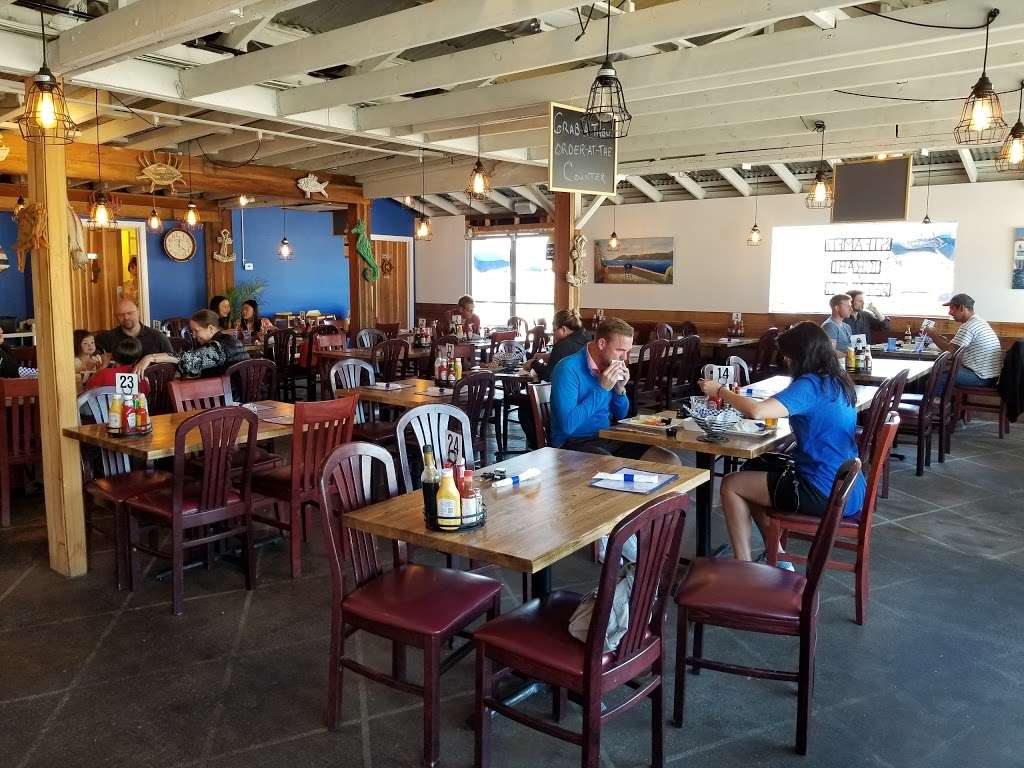 The Fishermans Taverna | 99 San Mateo Rd, Half Moon Bay, CA 94019, USA | Phone: (650) 729-3120