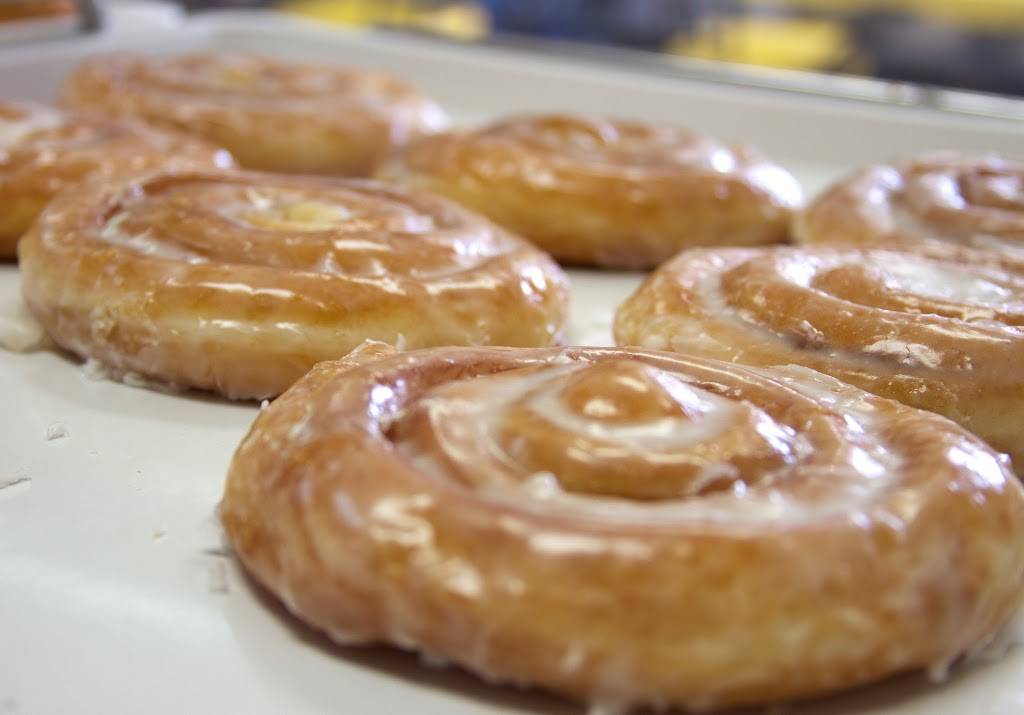 K & C House of Donuts and Mexican Pastries | 7014 N Maple Ave, Fresno, CA 93720 | Phone: (559) 322-6948