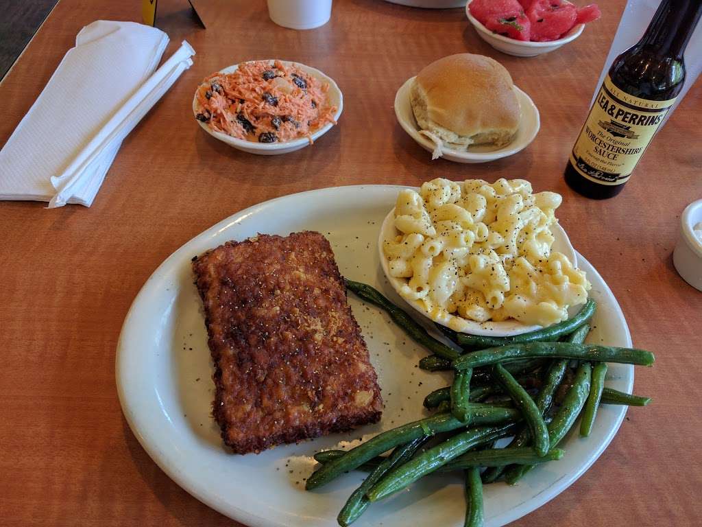 Lubys | 5335 Gulf Fwy, Houston, TX 77023, USA | Phone: (713) 928-2221