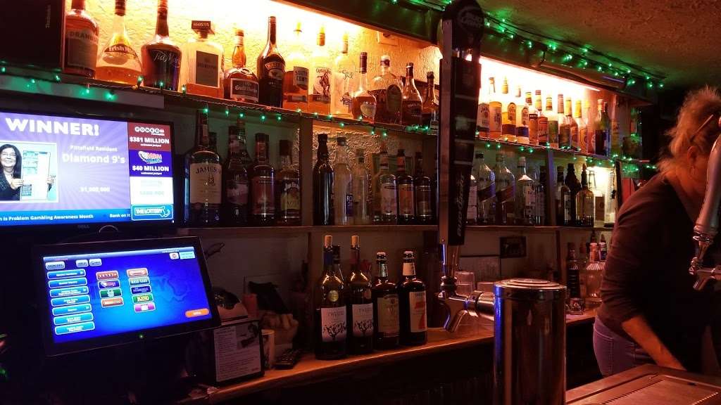 Petes Bluebird | 85 Mendon St, Bellingham, MA 02019, USA | Phone: (508) 966-9717