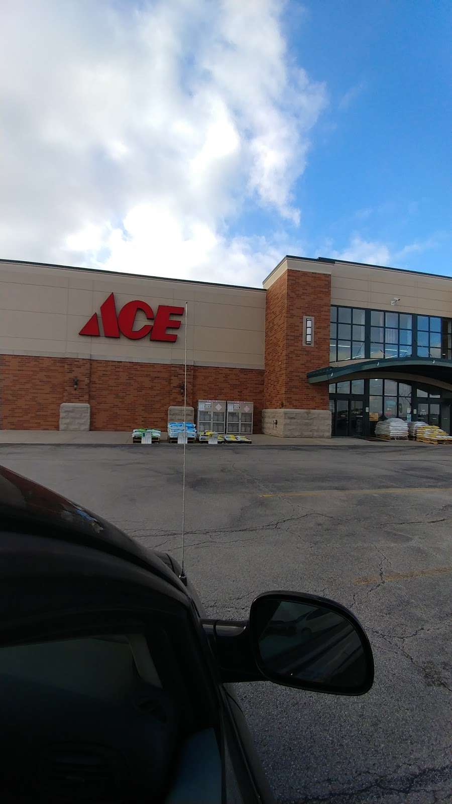 Minooka Ace Hardware | 855 S Ridge Rd, Minooka, IL 60447 | Phone: (815) 467-7300