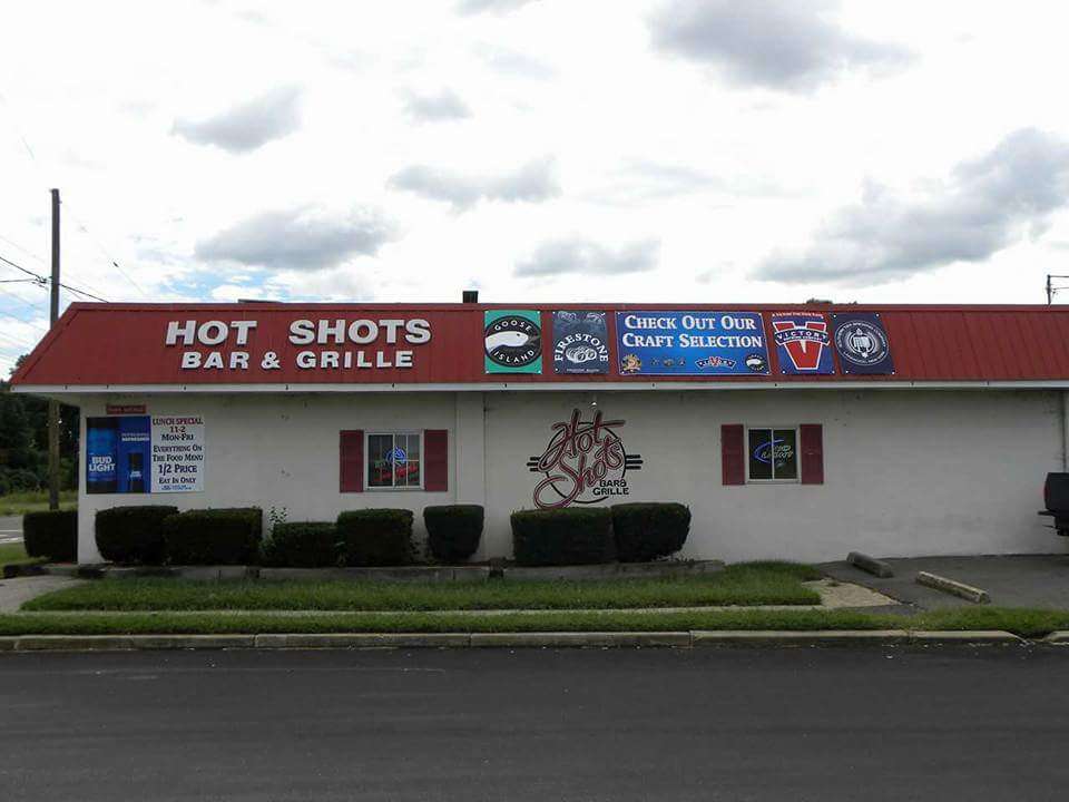 Hotshots Bar & Grill | 500 Gateway Blvd, Westville, NJ 08093, USA | Phone: (856) 742-5644
