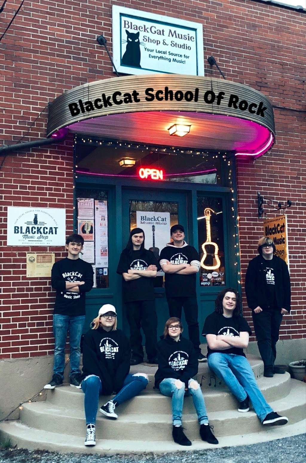 Black Cat Music Shop | 155 Independence St, Berkeley Springs, WV 25411, USA | Phone: (304) 258-4440