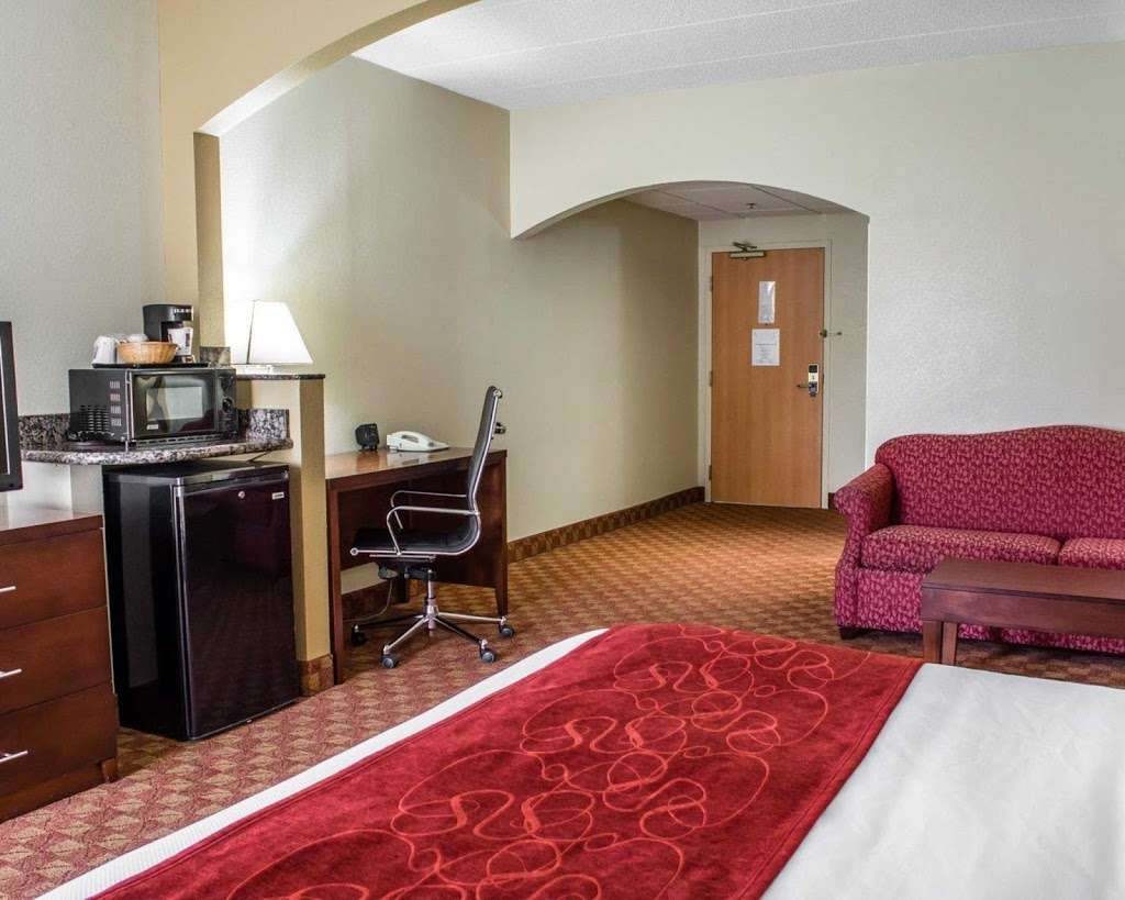 Comfort Suites | 1801 Dual Hwy, Hagerstown, MD 21740, USA | Phone: (301) 791-8100