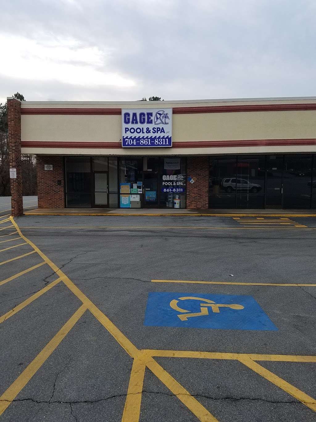 Forest Brook Shopping Center | 3322 Union Rd, Gastonia, NC 28056, USA