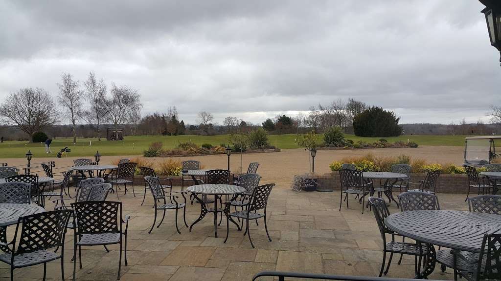 Hever Castle Golf Club | Hever Rd, Edenbridge TN8 7NP, UK | Phone: 01732 700771