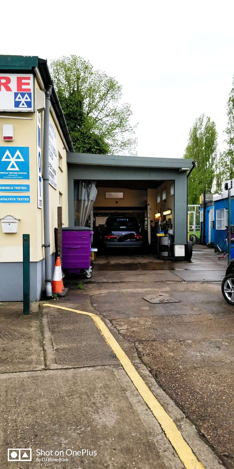 Rosina MOT Centre | Purfleet Rd, Purfleet, South Ockendon RM15 4DT, UK | Phone: 01708 680444