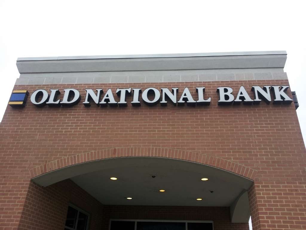 Old National Bank | 9901 Fall Creek Rd, Indianapolis, IN 46256 | Phone: (317) 841-1600