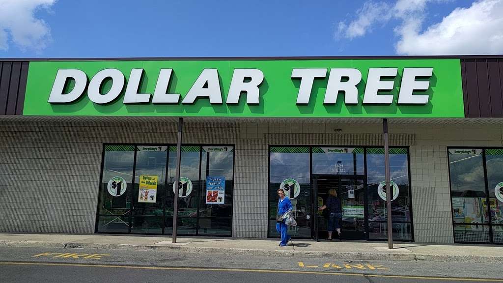 Dollar Tree | 1421 US-209 #123, Gilbert, PA 18331, USA | Phone: (610) 681-7808