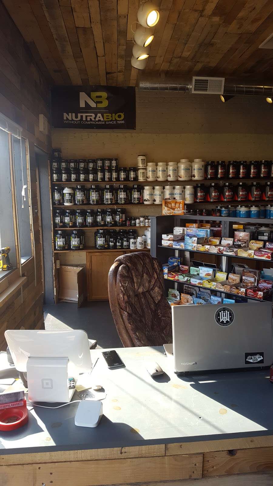 Delavan Nutrition Store | 119 Park Pl, Delavan, WI 53115, USA | Phone: (262) 812-9584