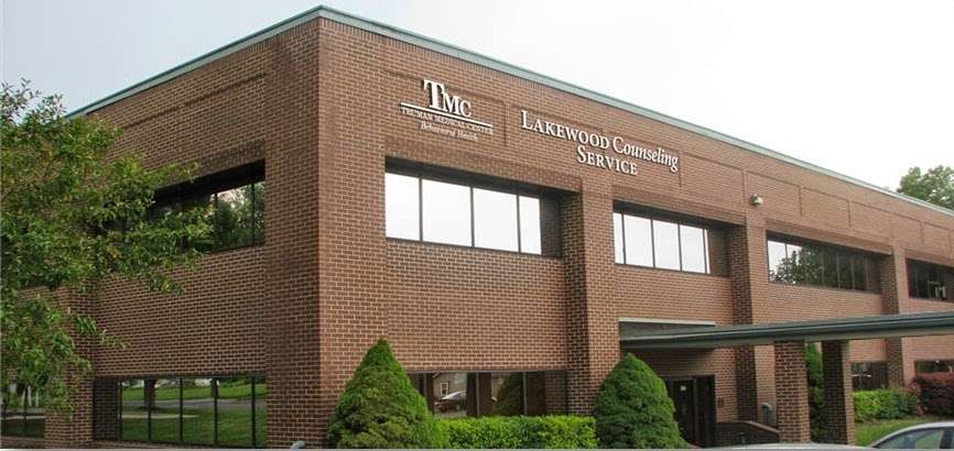 Lakewood Counseling TMC | 300 SE 2nd St, Lees Summit, MO 64063, USA | Phone: (816) 404-6170