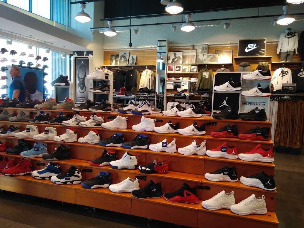 Champs Sports | 10975 Sage Park Dr, Las Vegas, NV 89135, USA | Phone: (702) 256-3002